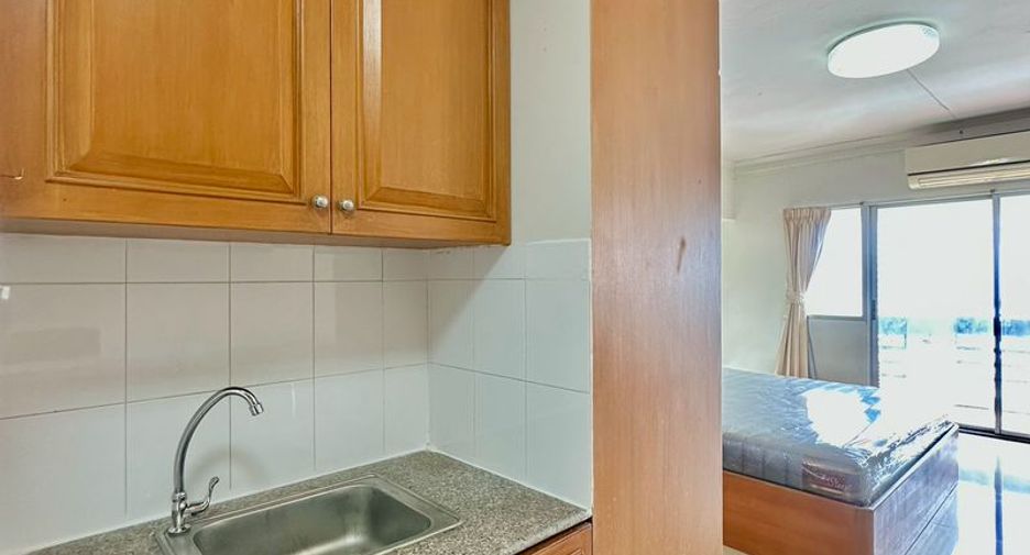 For rent 1 bed condo in Si Racha, Chonburi