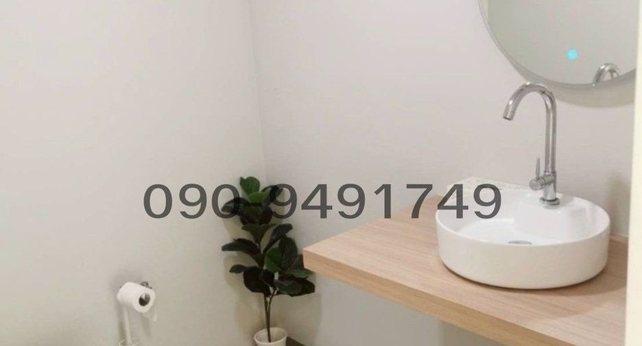 For rent 4 bedrooms retail Space in Sathon, Bangkok