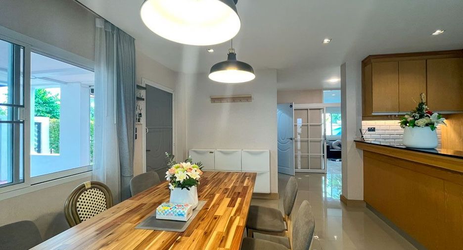 For rent 3 bedrooms villa in Hang Dong, Chiang Mai