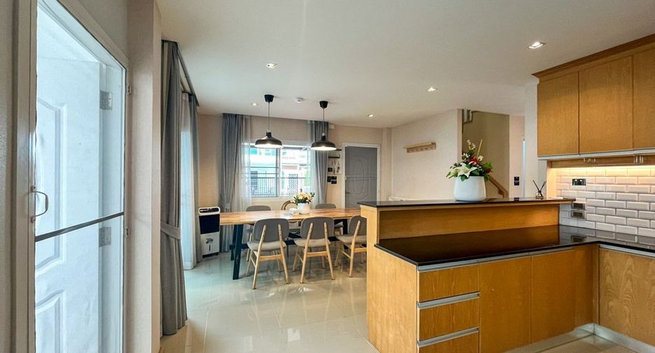 For rent 3 bedrooms villa in Hang Dong, Chiang Mai