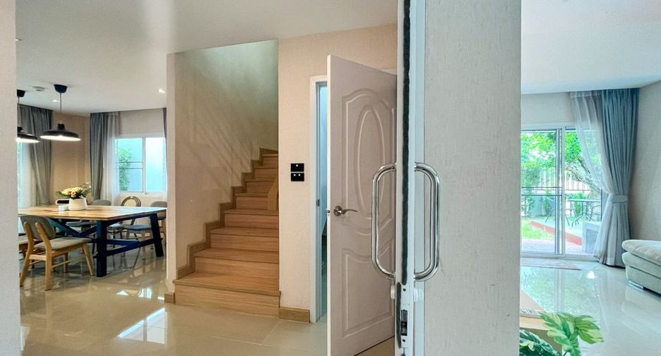 For rent 3 bedrooms villa in Hang Dong, Chiang Mai
