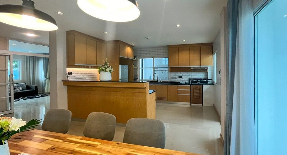 For rent 3 bedrooms villa in Hang Dong, Chiang Mai