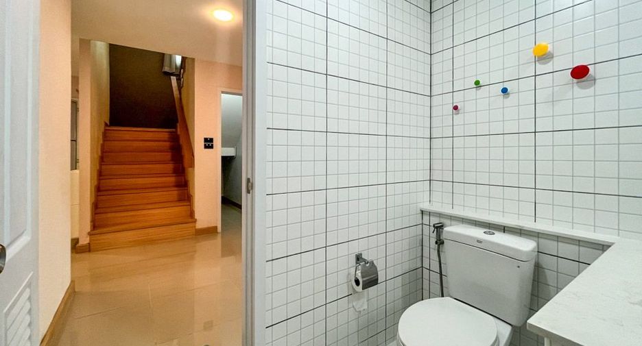 For rent 3 bedrooms villa in Hang Dong, Chiang Mai