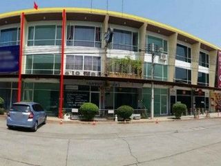 For sale 3 Beds retail Space in Chok Chai, Nakhon Ratchasima