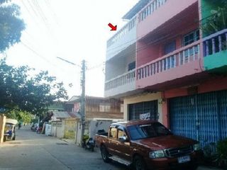 For sale 2 bed retail Space in Phibun Mangsahan, Ubon Ratchathani