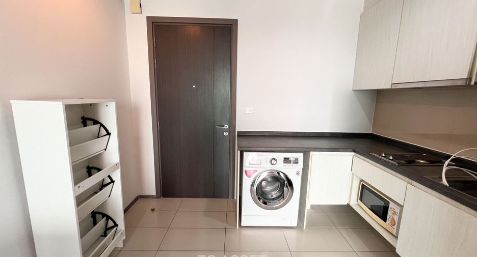 Condo en alquiler y en venta de 2 habitaciones en Watthana, Bangkok