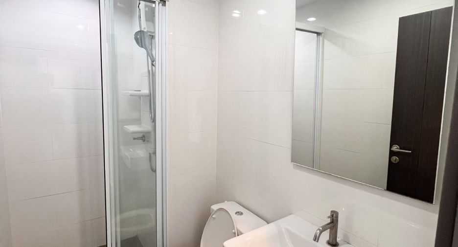 Condo en alquiler y en venta de 2 habitaciones en Watthana, Bangkok
