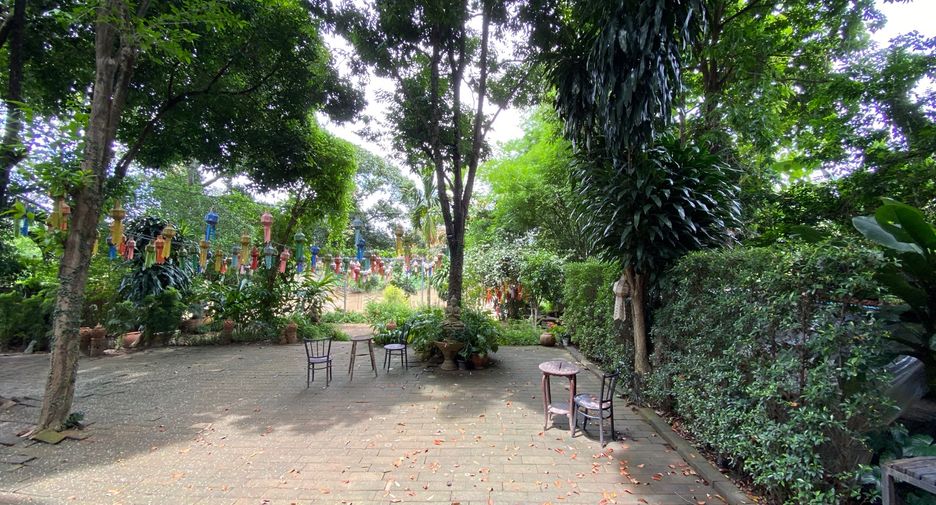 Gewerbefläche zum Kauf mit 6 Zimmer in Mueang Chiang Mai, Chiang Mai