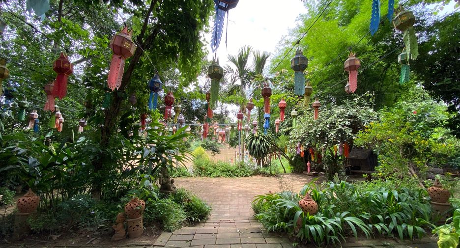 Gewerbefläche zum Kauf mit 6 Zimmer in Mueang Chiang Mai, Chiang Mai