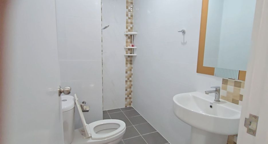 For sale 4 bedrooms townhouse in Mueang Chiang Mai, Chiang Mai