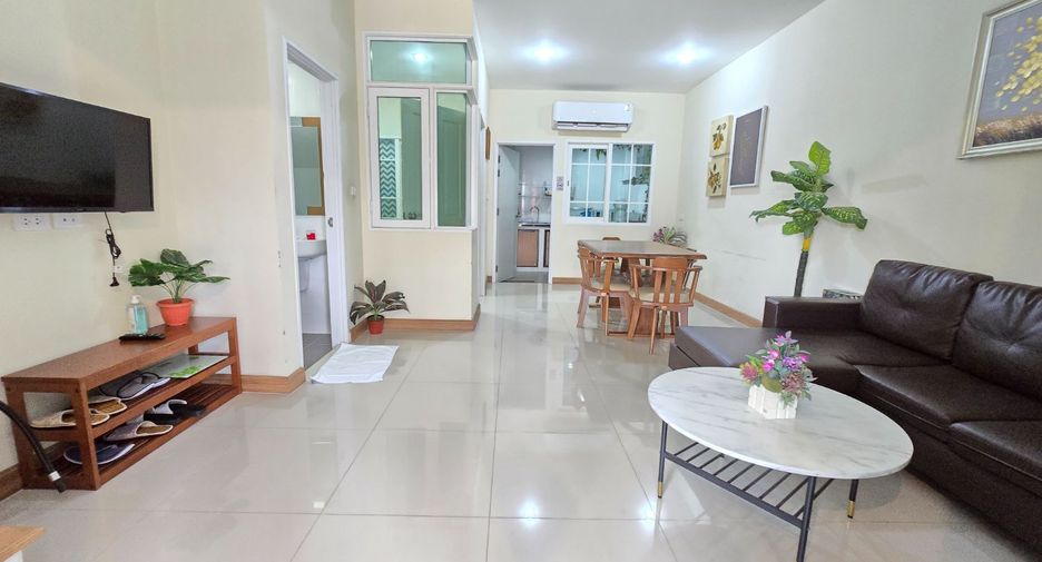 For sale 4 bedrooms townhouse in Mueang Chiang Mai, Chiang Mai