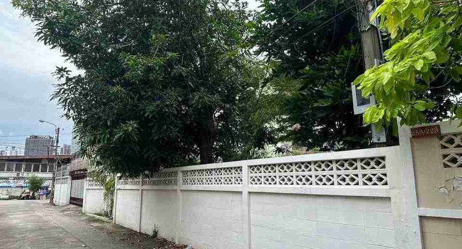 For sale land in Watthana, Bangkok