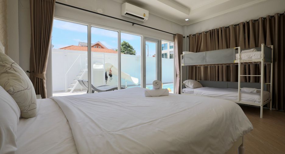 For sale 3 bedrooms house in Pratumnak, Pattaya