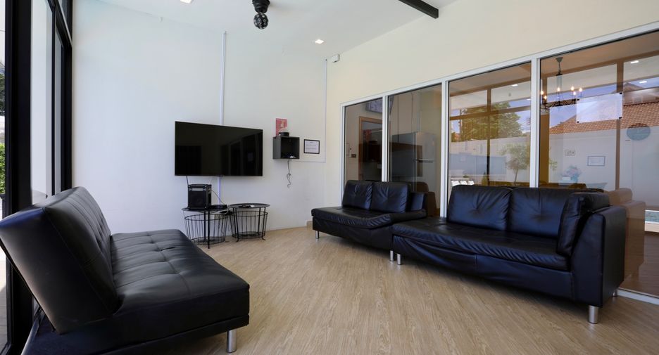 For sale 3 bedrooms house in Pratumnak, Pattaya