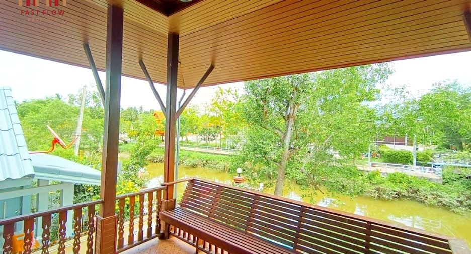 Casa en venta de 3 habitaciones en Amphawa, Samut Songkhram