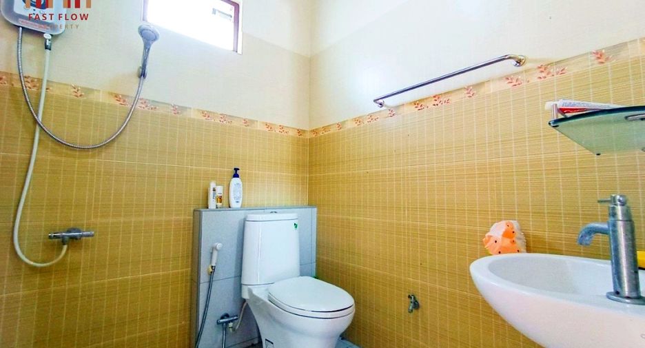 Casa en venta de 3 habitaciones en Amphawa, Samut Songkhram