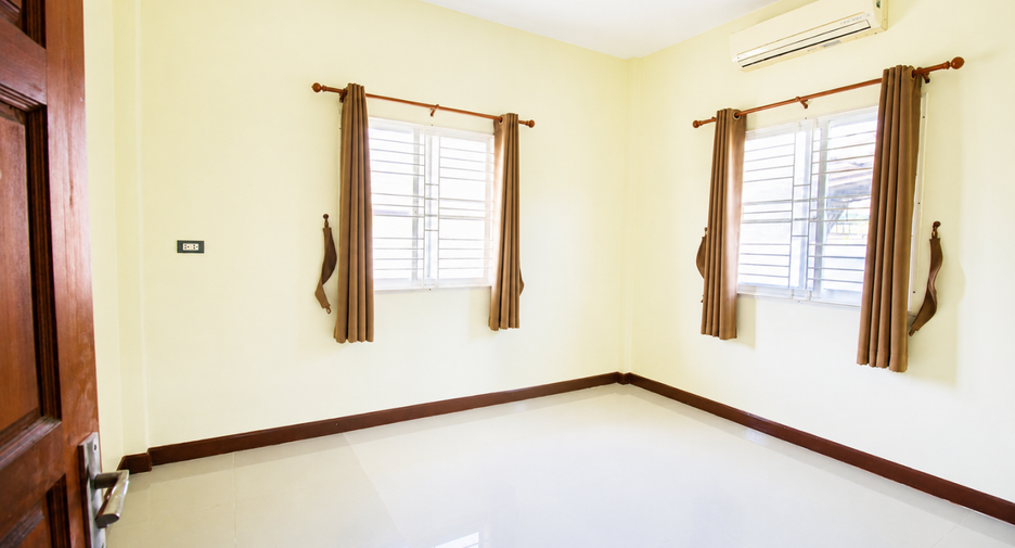 For sale 3 bedrooms house in Ban Chang, Rayong