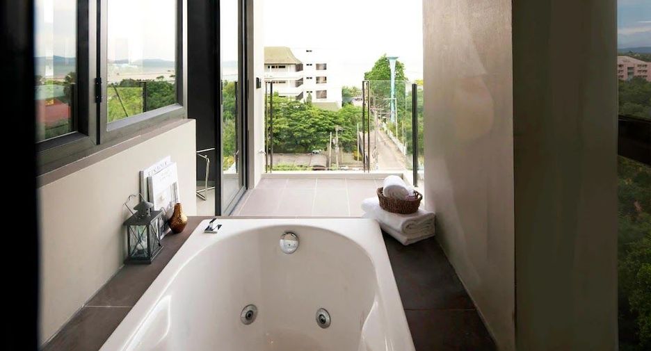 For rent 65 bedrooms hotel in Sattahip, Chonburi
