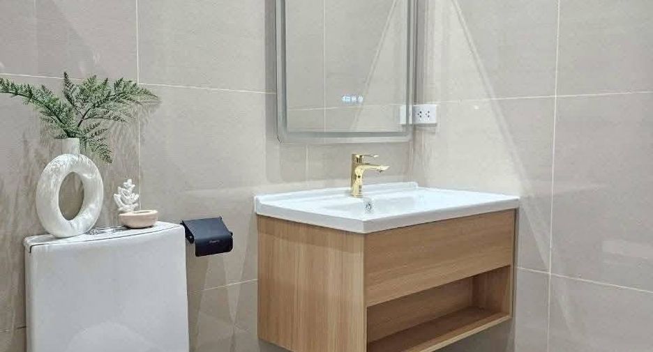 Villa zum Kauf mit 5 Zimmer in Bang Lamung, Chonburi