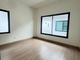 For sale 3 bed house in Mueang Samut Sakhon, Samut Sakhon