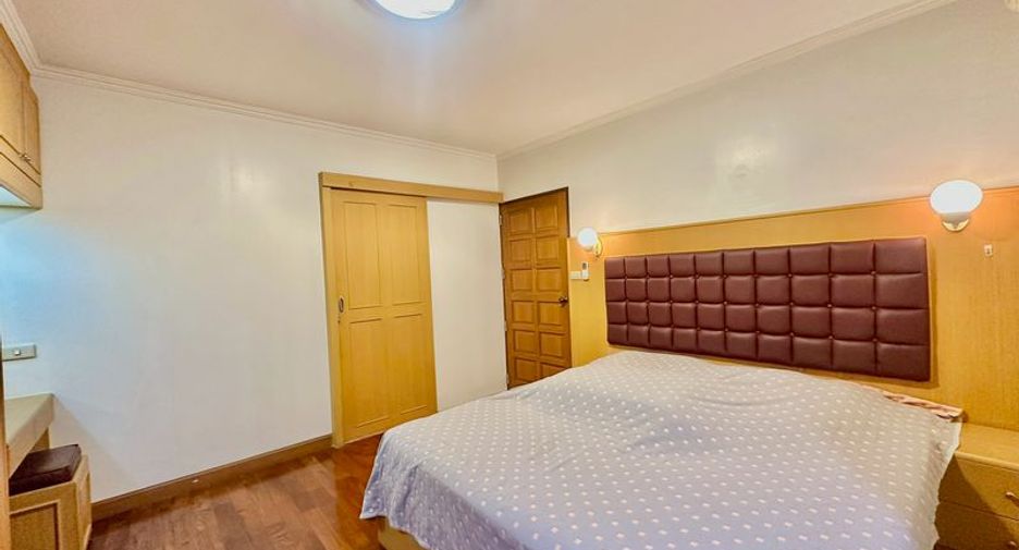 For rent 2 bedrooms condo in Si Racha, Chonburi