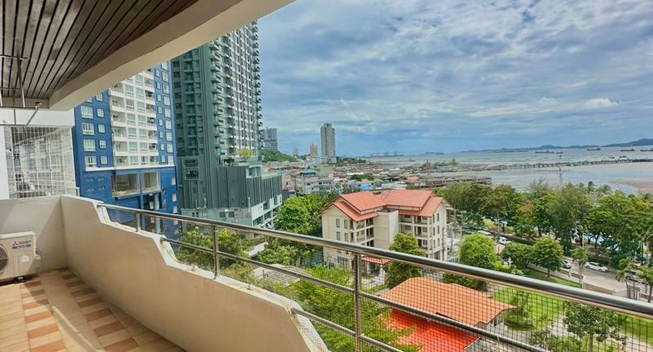 For rent 2 bedrooms condo in Si Racha, Chonburi