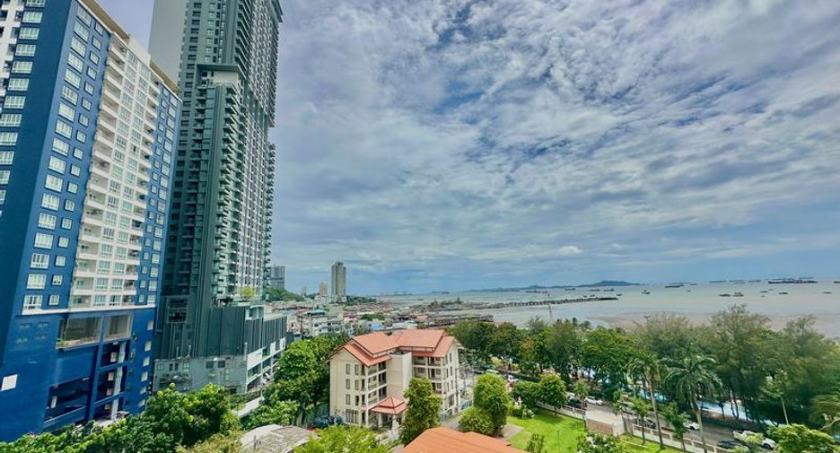 For rent 2 bedrooms condo in Si Racha, Chonburi