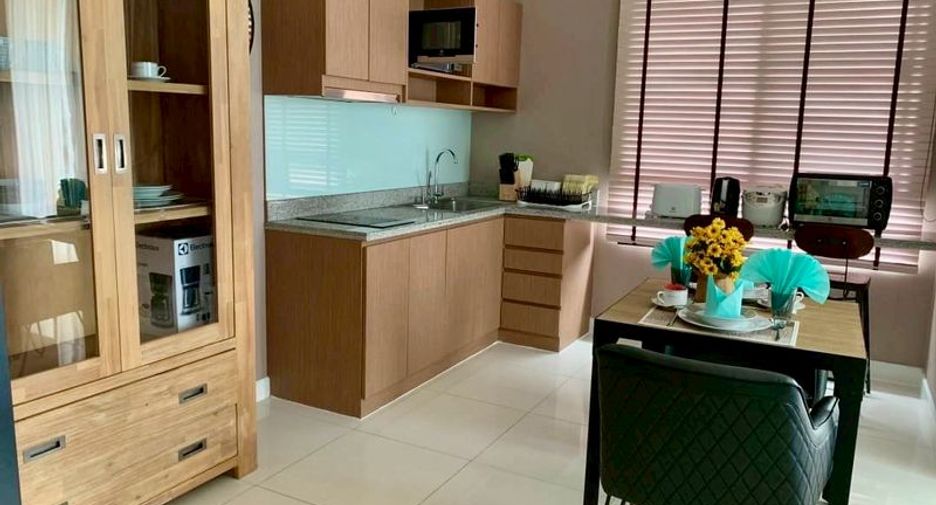 À louer 2 chambres condo à Si Racha, Chonburi