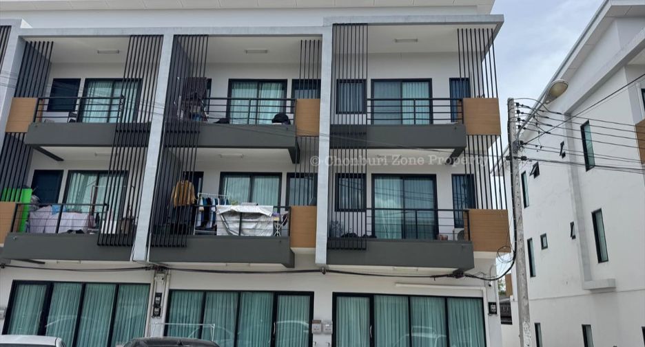 À vendre 6 chambres local commercial à Si Racha, Chonburi