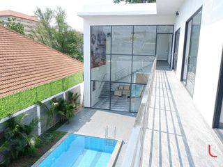 For rent and for sale 6 bed house in Bang Lamung, Chonburi