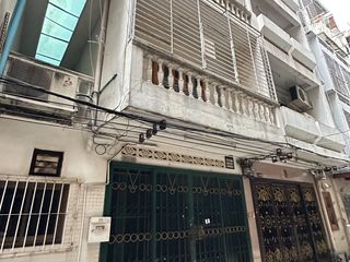 出租 和 出售 3 卧室 商业空间 在 Bang Rak, 曼谷