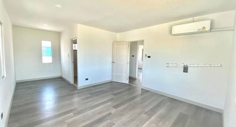 For rent 4 bedrooms house in Si Racha, Chonburi