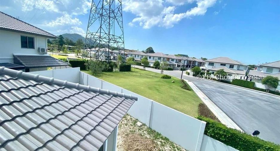 For rent 4 bedrooms house in Si Racha, Chonburi