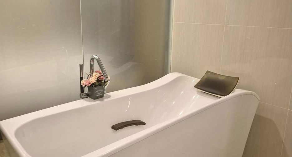 For rent 2 bedrooms condo in Mueang Chiang Mai, Chiang Mai