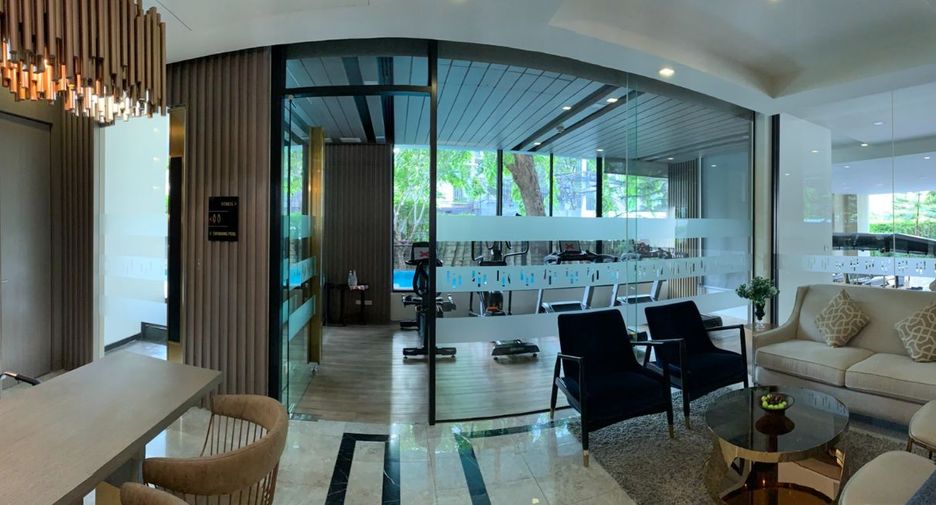 For sale 3 bedrooms condo in Khlong Toei, Bangkok