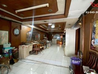 For sale 5 bed townhouse in Phaya Thai, Bangkok