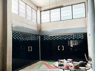 出售 4 卧室 商业空间 在 Bang Rak, 曼谷