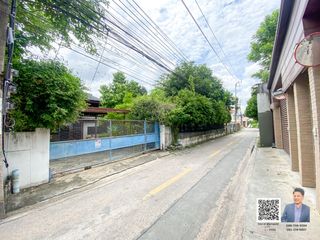 Haus zum Kauf mit 3 Zimmer in Watthana, Bangkok