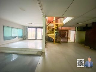 Haus zum Kauf mit 3 Zimmer in Watthana, Bangkok