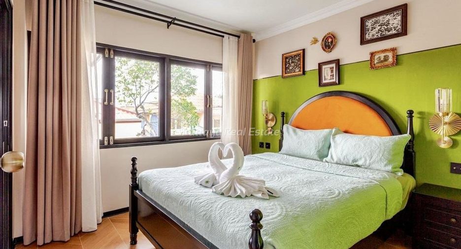 For sale 4 bedrooms villa in Bang Lamung, Chonburi