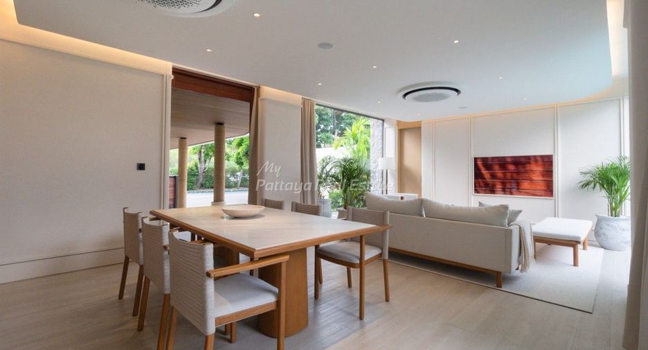 For sale 3 bedrooms villa in Sattahip, Chonburi