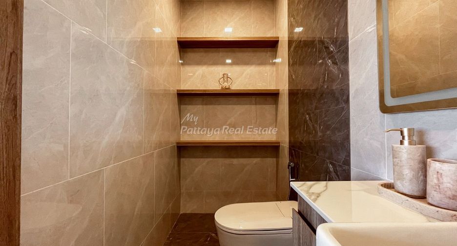 For sale 3 bedrooms villa in Bang Lamung, Chonburi