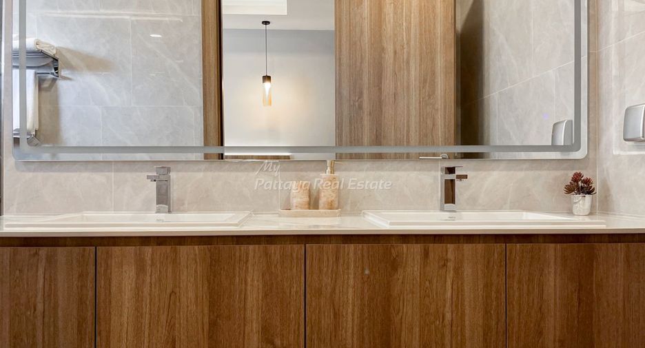 For sale 3 bedrooms villa in Bang Lamung, Chonburi