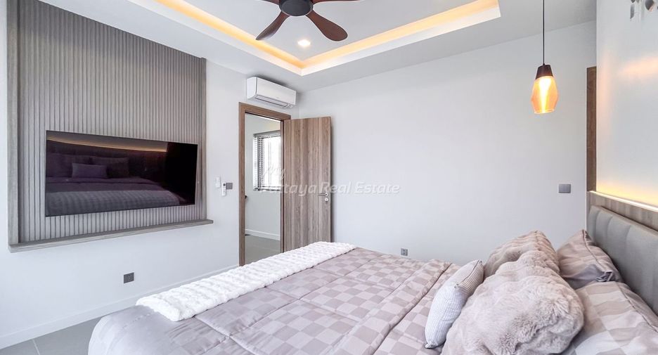 For sale 3 bedrooms villa in Bang Lamung, Chonburi