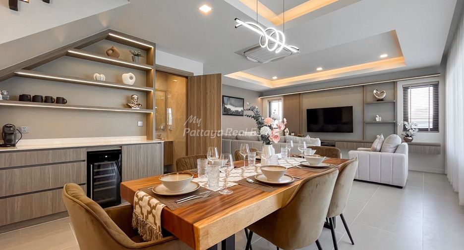 For sale 3 bedrooms villa in Bang Lamung, Chonburi