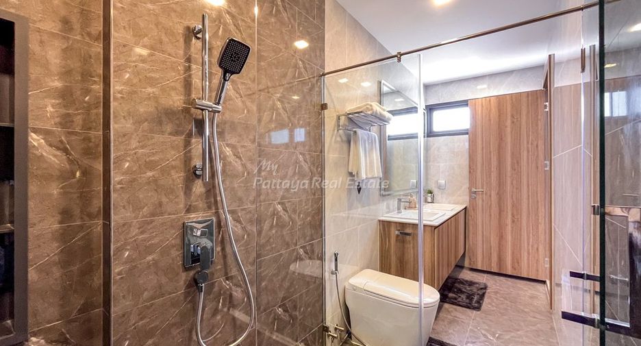 For sale 3 bedrooms villa in Bang Lamung, Chonburi