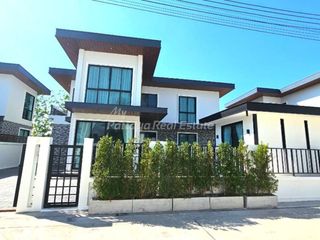 Villa zum Kauf mit 5 Zimmer in Bang Lamung, Chonburi