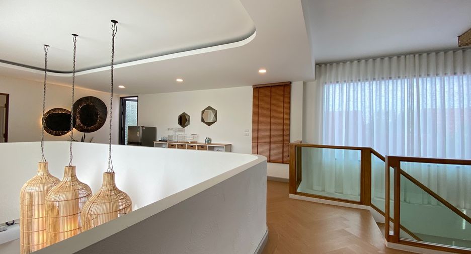 For rent and for sale 7 bedrooms house in Doi Saket, Chiang Mai