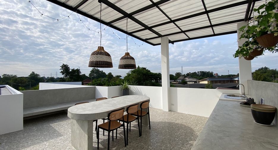 For rent and for sale 7 bedrooms house in Doi Saket, Chiang Mai