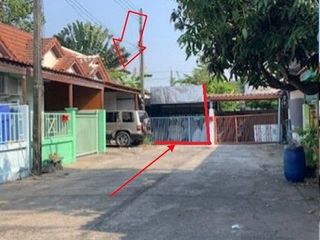 For sale 2 bed townhouse in Phibun Mangsahan, Ubon Ratchathani